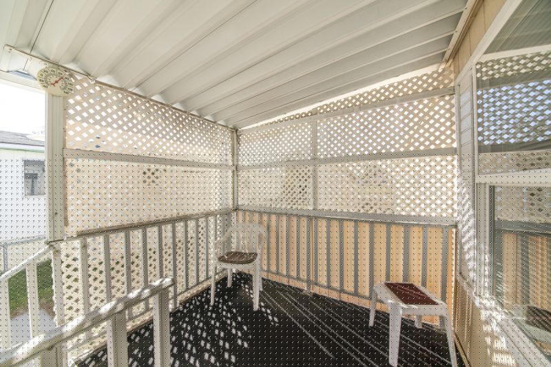 Decorative Lattice Mounting